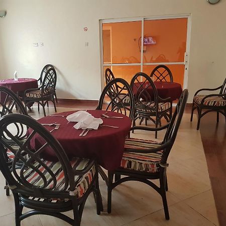 Ceamo Prestige Lodge Lodwar Buitenkant foto