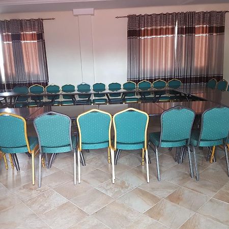 Ceamo Prestige Lodge Lodwar Buitenkant foto