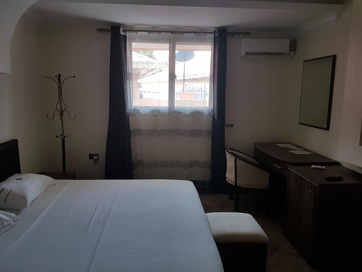 Ceamo Prestige Lodge Lodwar Buitenkant foto
