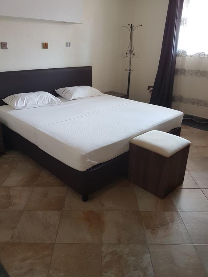 Ceamo Prestige Lodge Lodwar Buitenkant foto